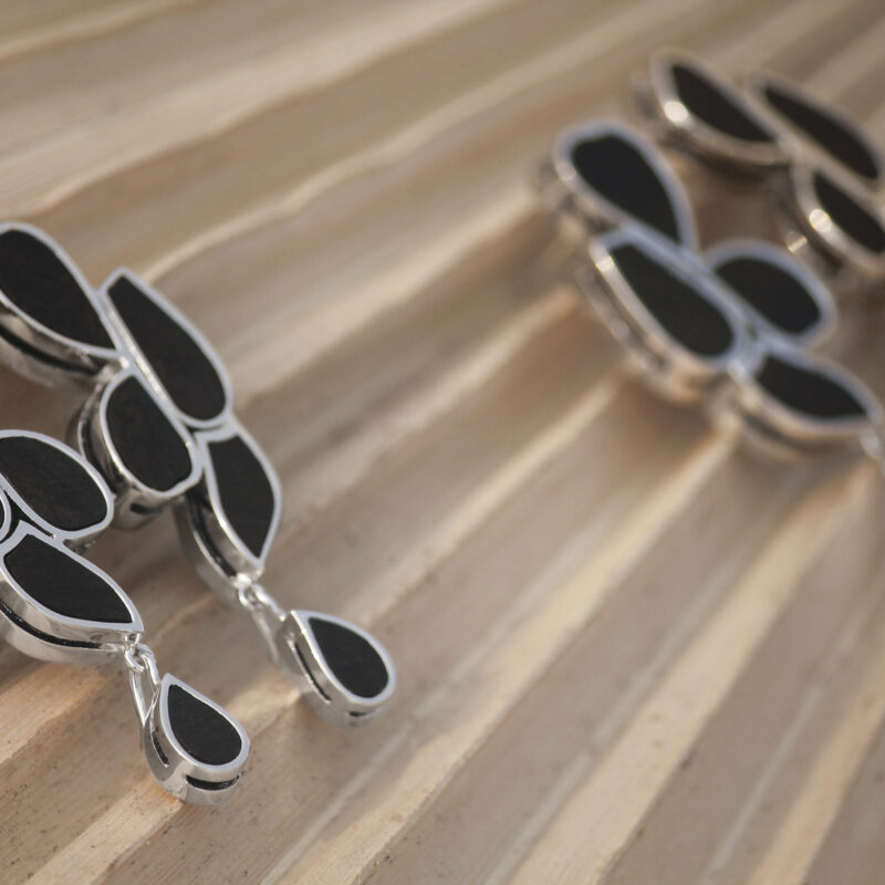 OBSIDIAN FLOWER EARRINGS