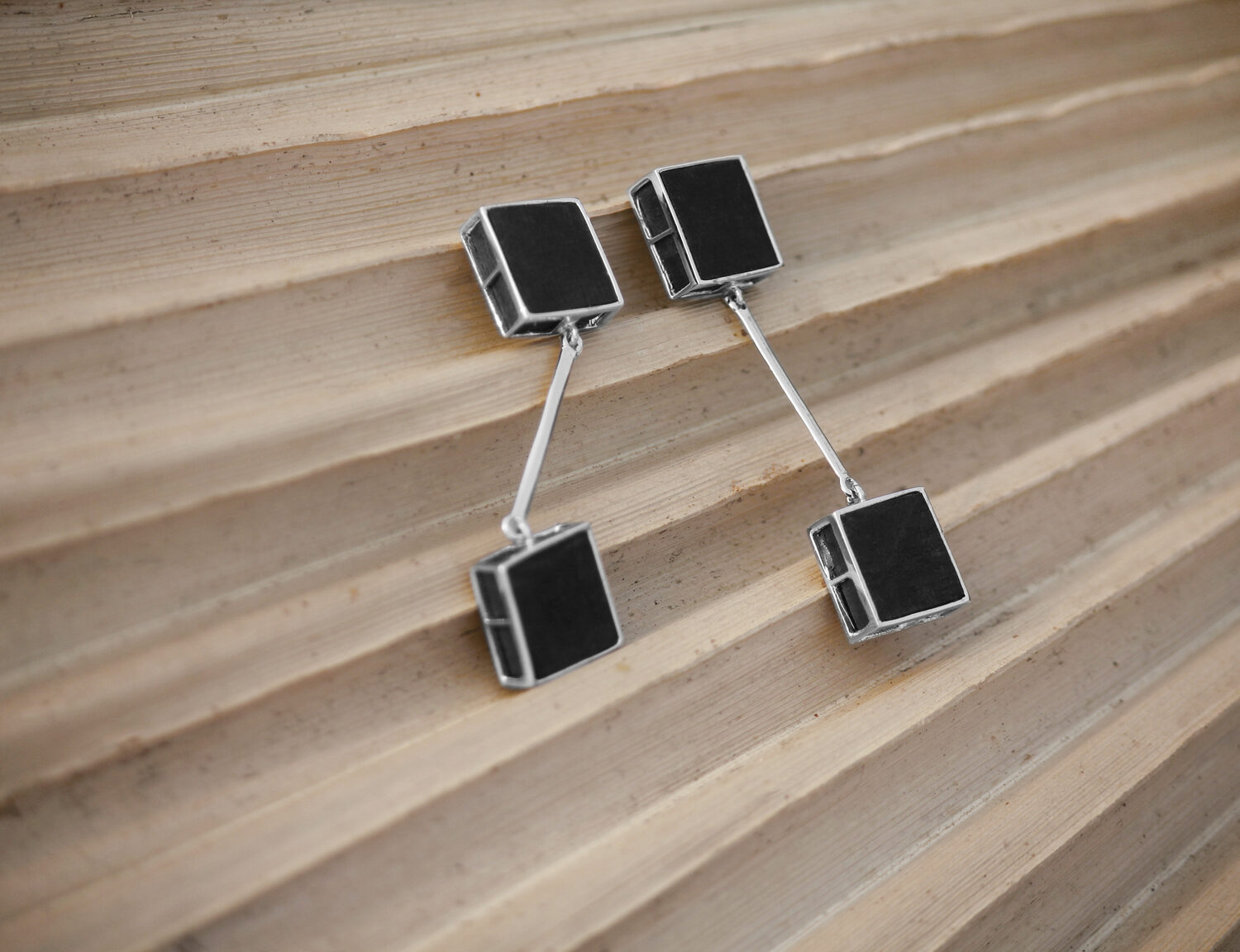 DARK FORMATION EBONY EARRINGS