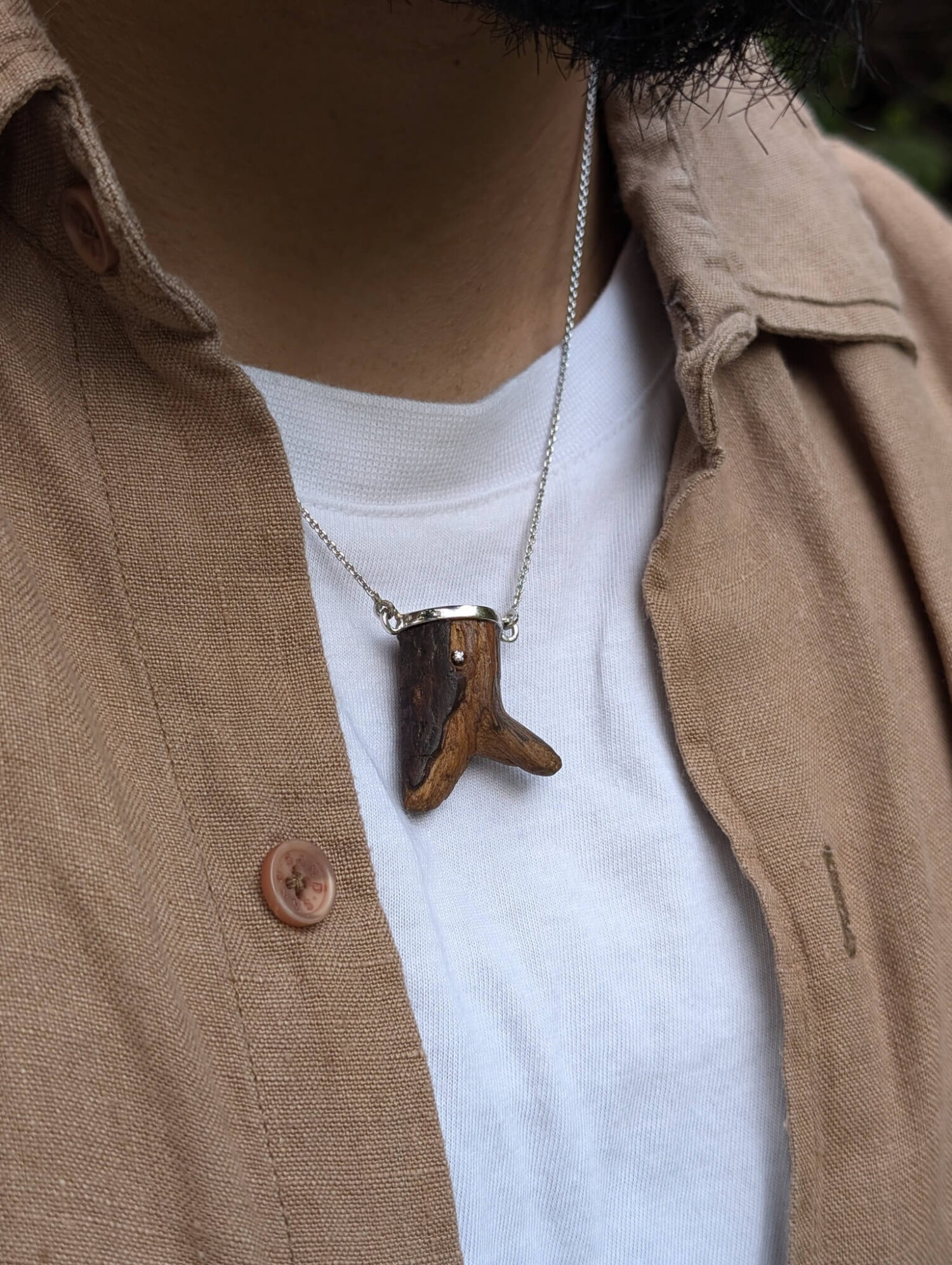 Ezra Pendant with Chain