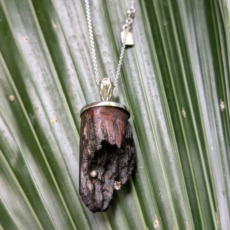 ELV Pendants