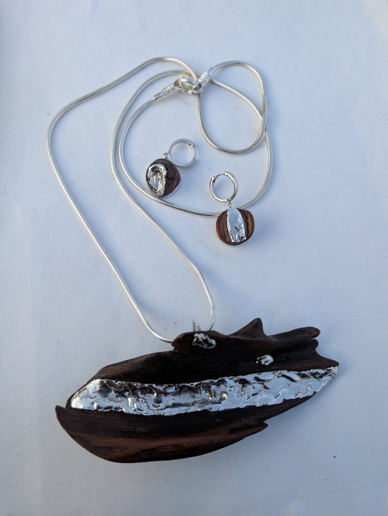 Echo Pendant with Thick Chain