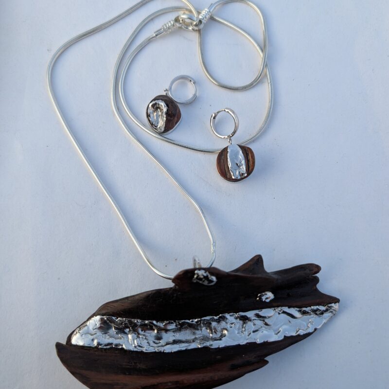 Echo Pendant with Thick Chain