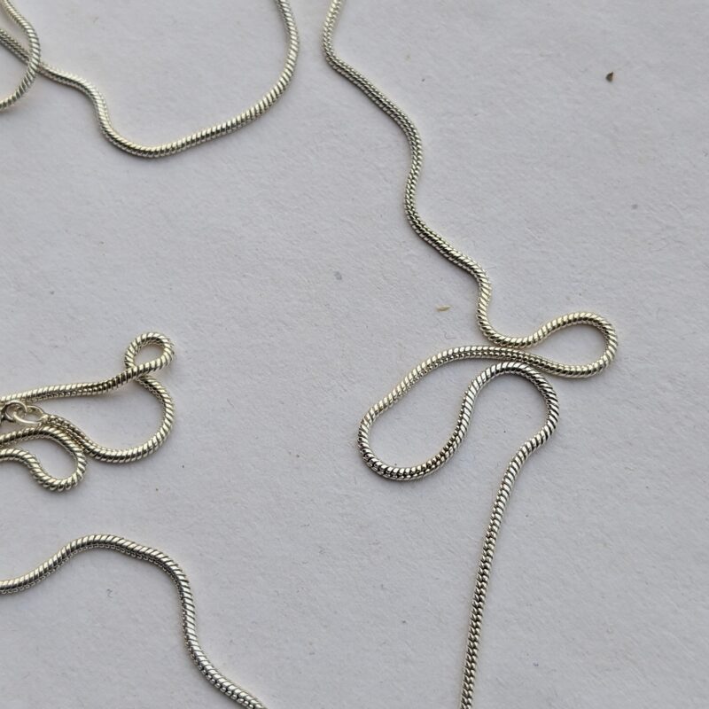 Voi Pendant with Chain