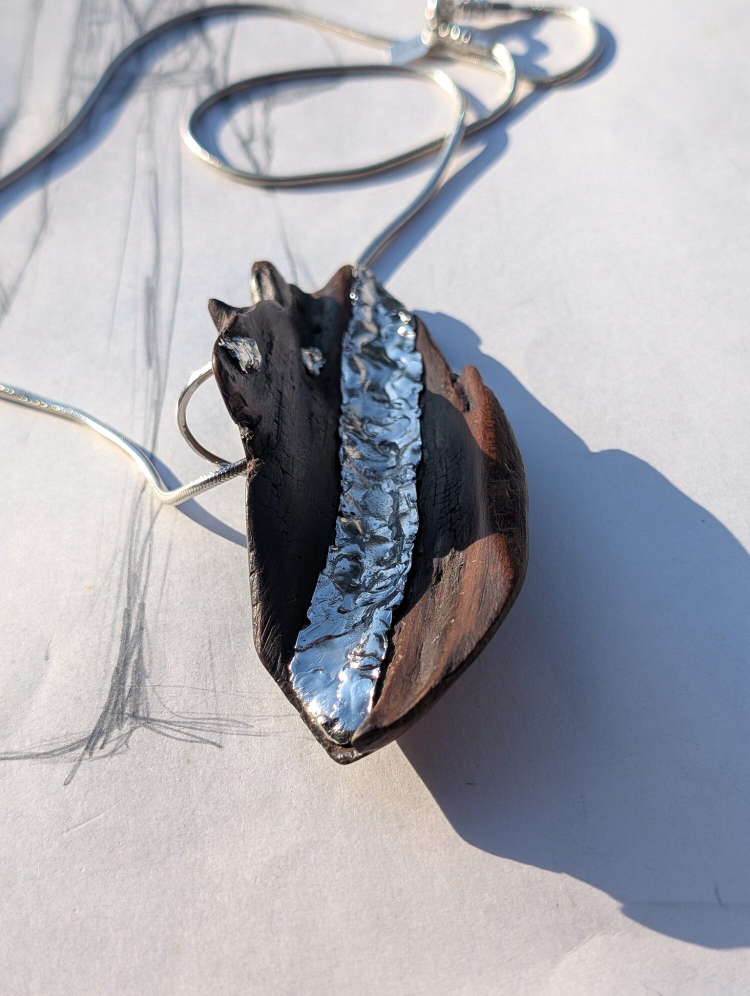 Echo Pendant with Thick Chain